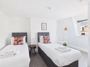 Bedroom- click for photo gallery